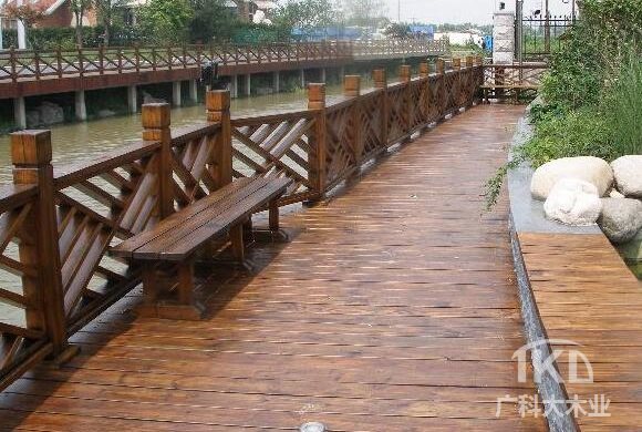防腐木地板、木栈道